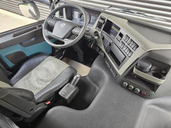 Volvo FM 460 6x2/4 / LIFT - STEER AXLE / DEMO / NEW / 1479 km!